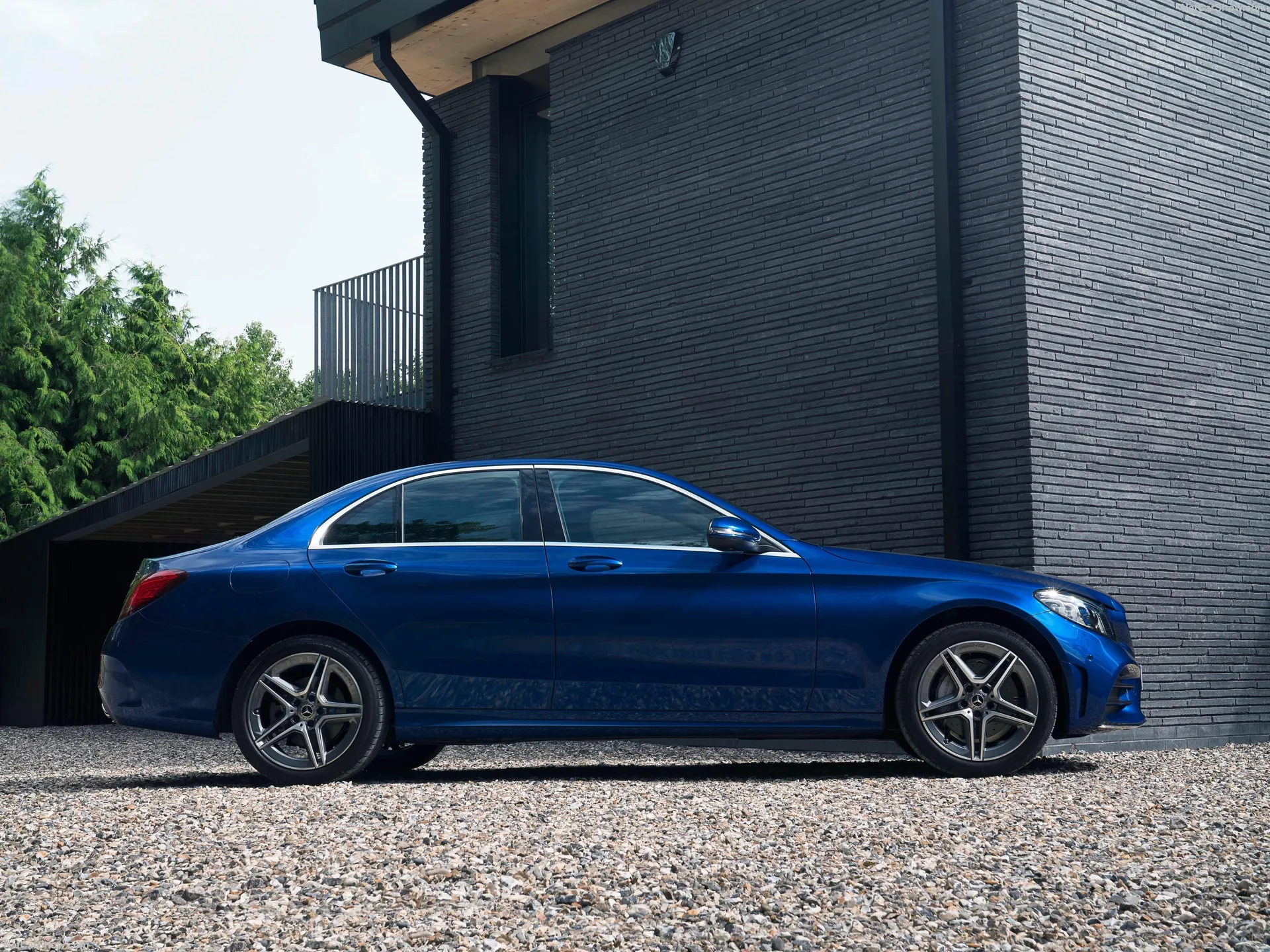 Mercedes-Benz C-Class (2019) – boční profil