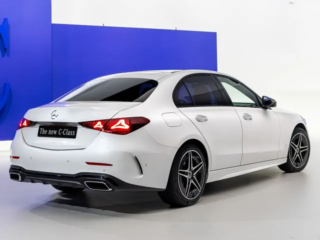Mercedes-Benz C-Class (2027)