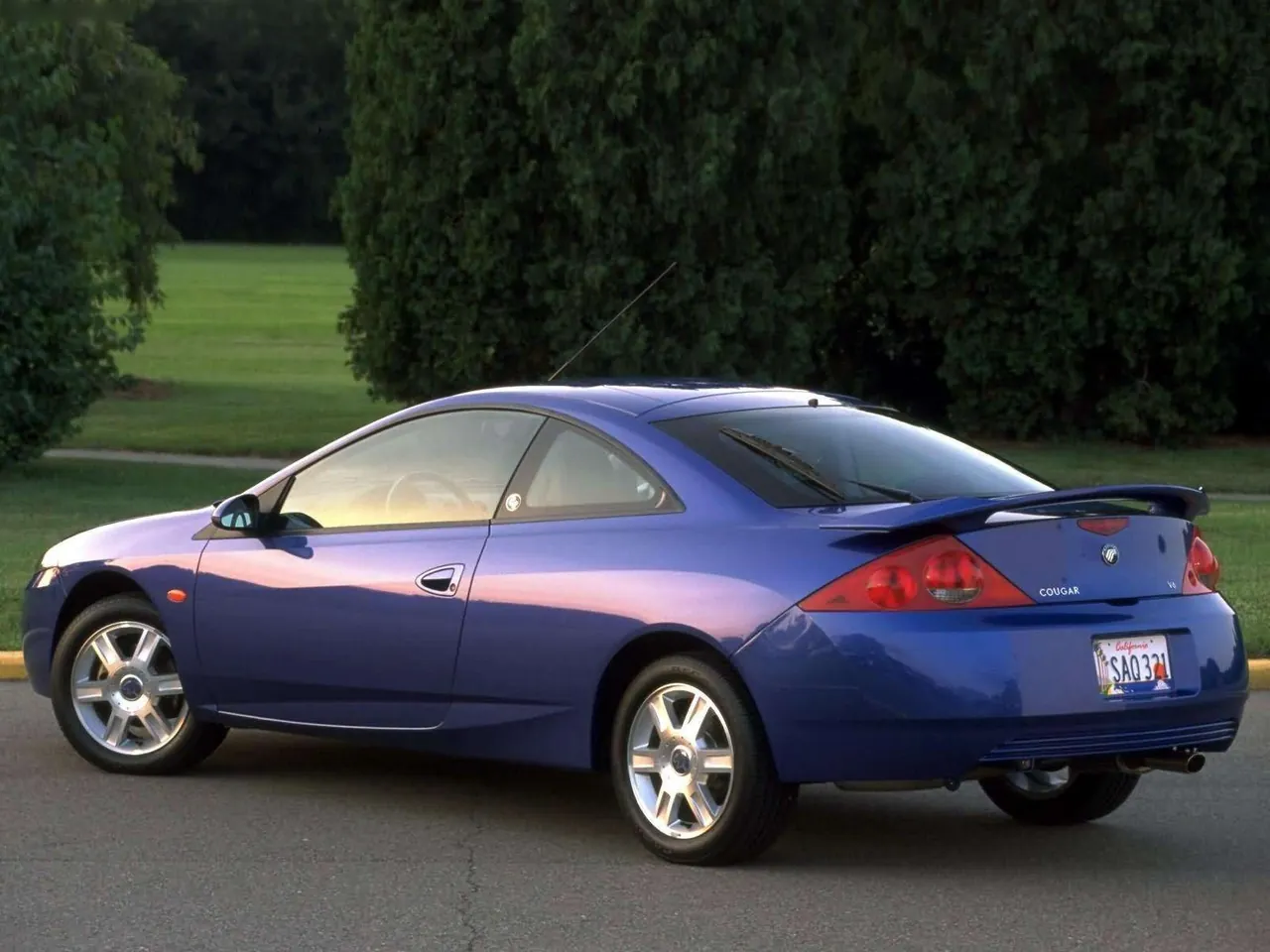 Mercury Cougar C2 (2001) – zadní tříčtvrteční pohled