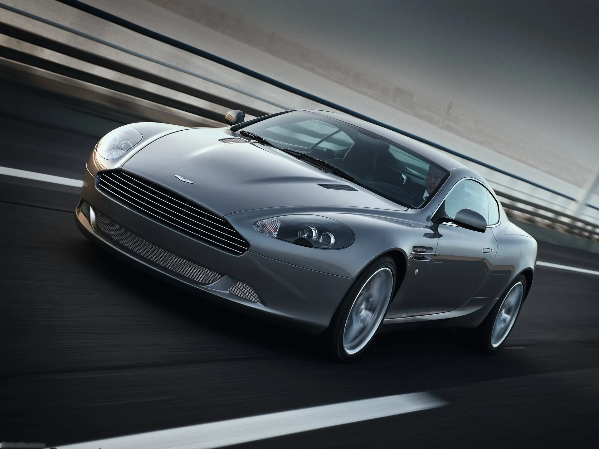 Aston Martin DB9 (2009)