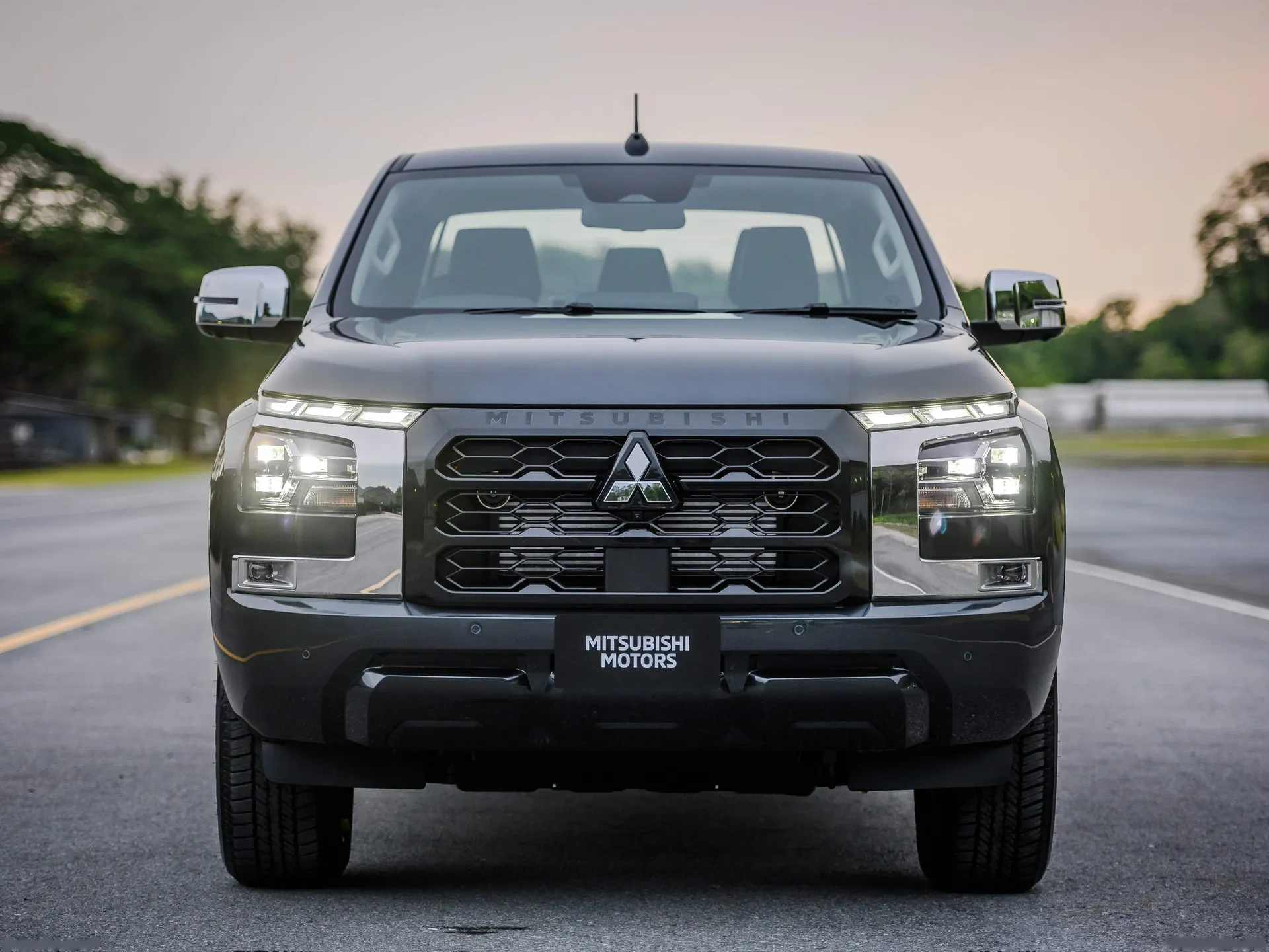 Mitsubishi L200 (2024) – zepředu