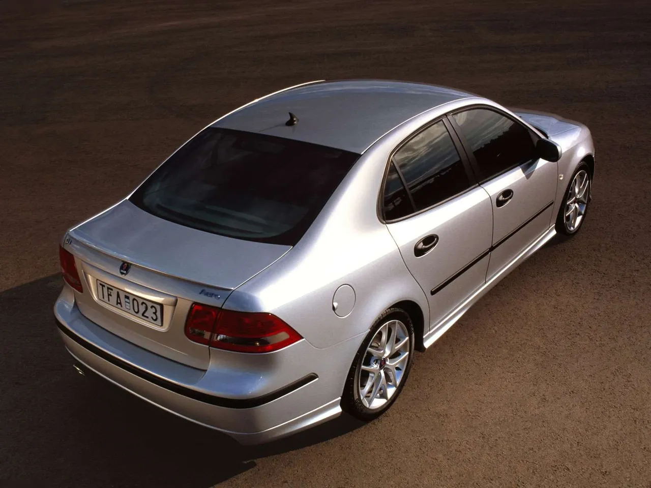 Saab 9-3 Sport Sedan (2005) – zadní tříčtvrteční pohled
