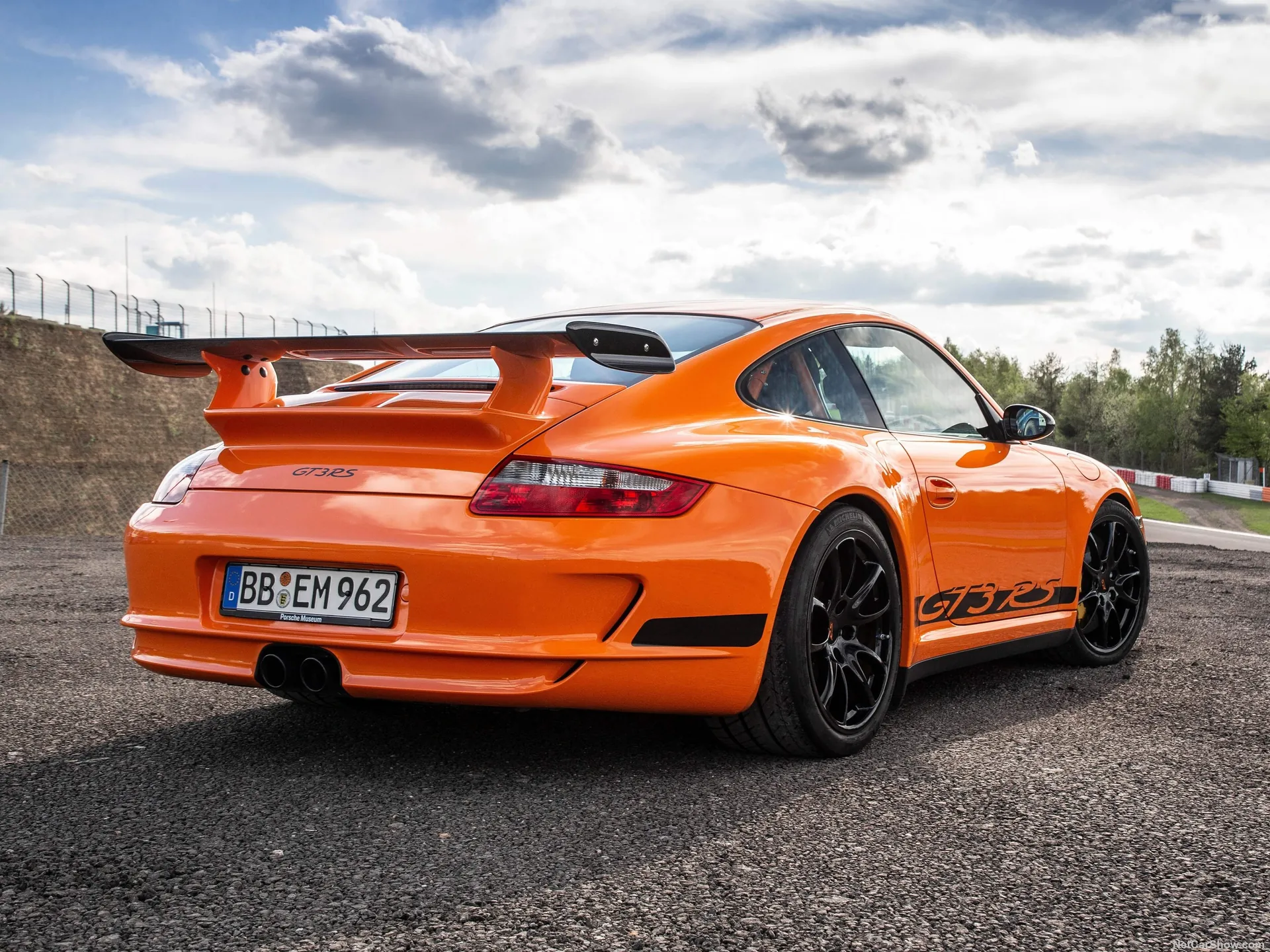 Porsche 911 GT3 RS (2007) - Rear Three-Quarter
