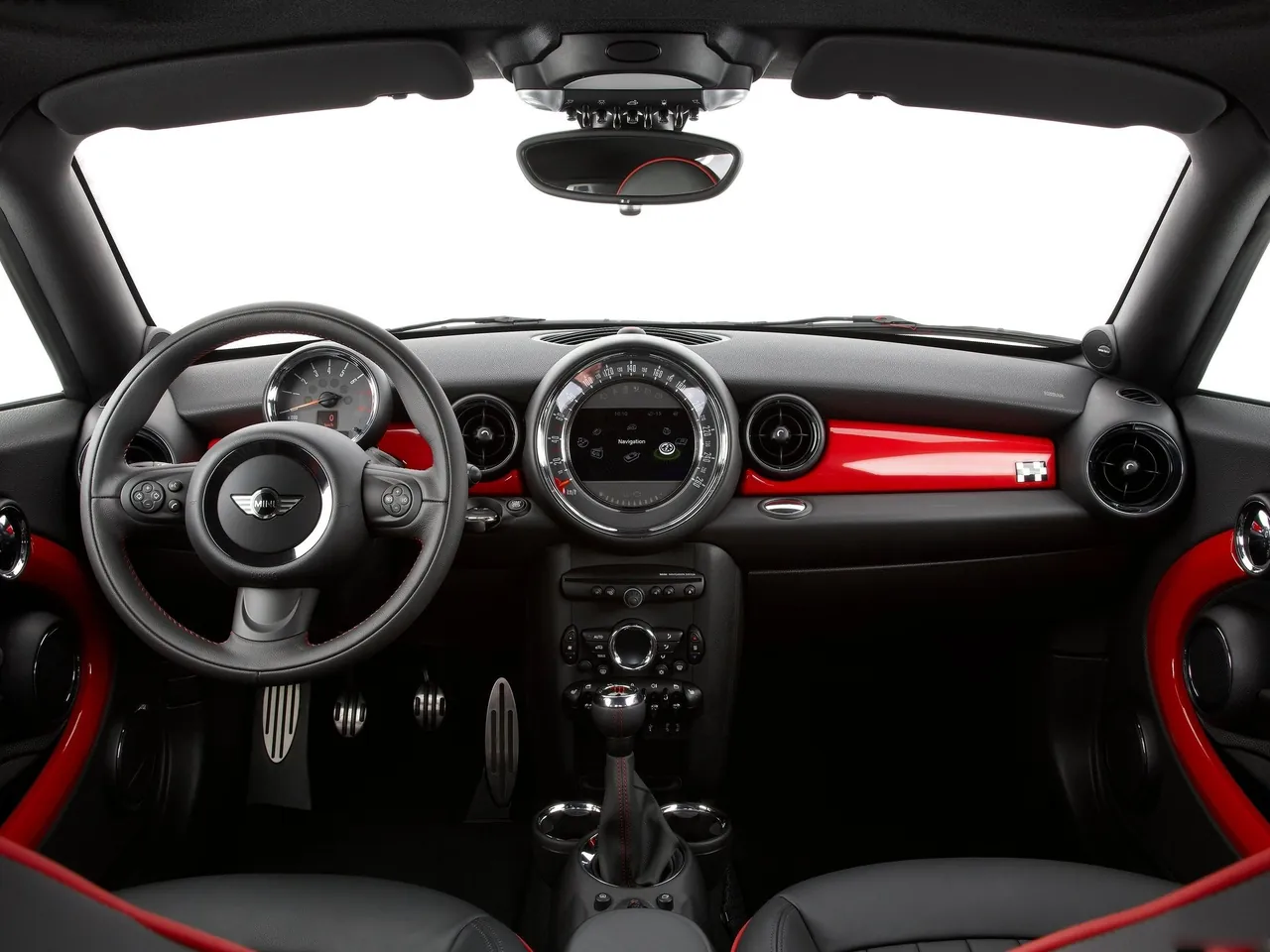 Mini Coupe (2012) – interiér