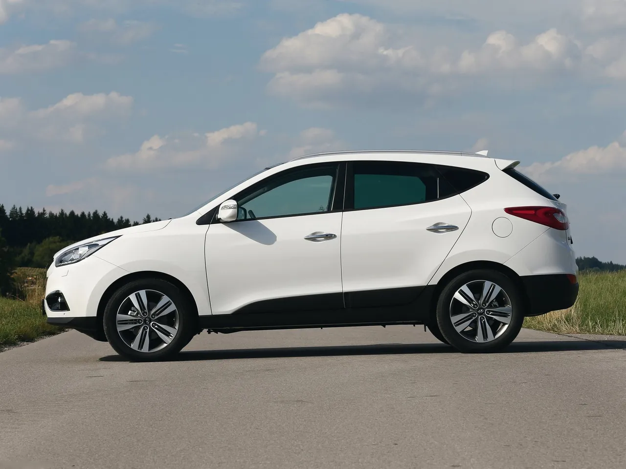Hyundai ix35 (2014) – boční profil