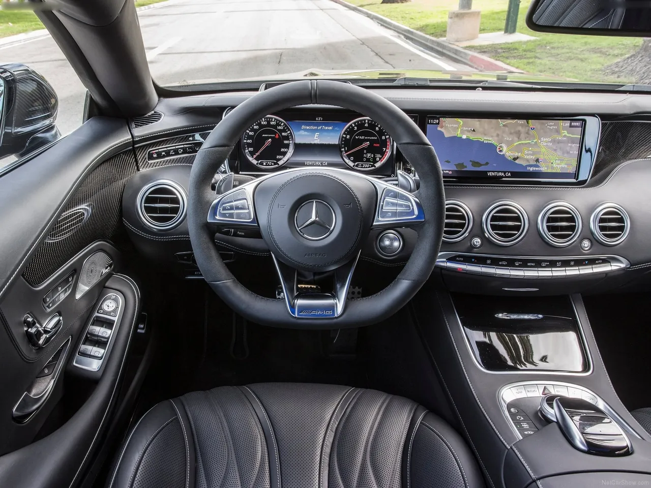 Mercedes-Benz S65 AMG Coupe (2015) – interiér