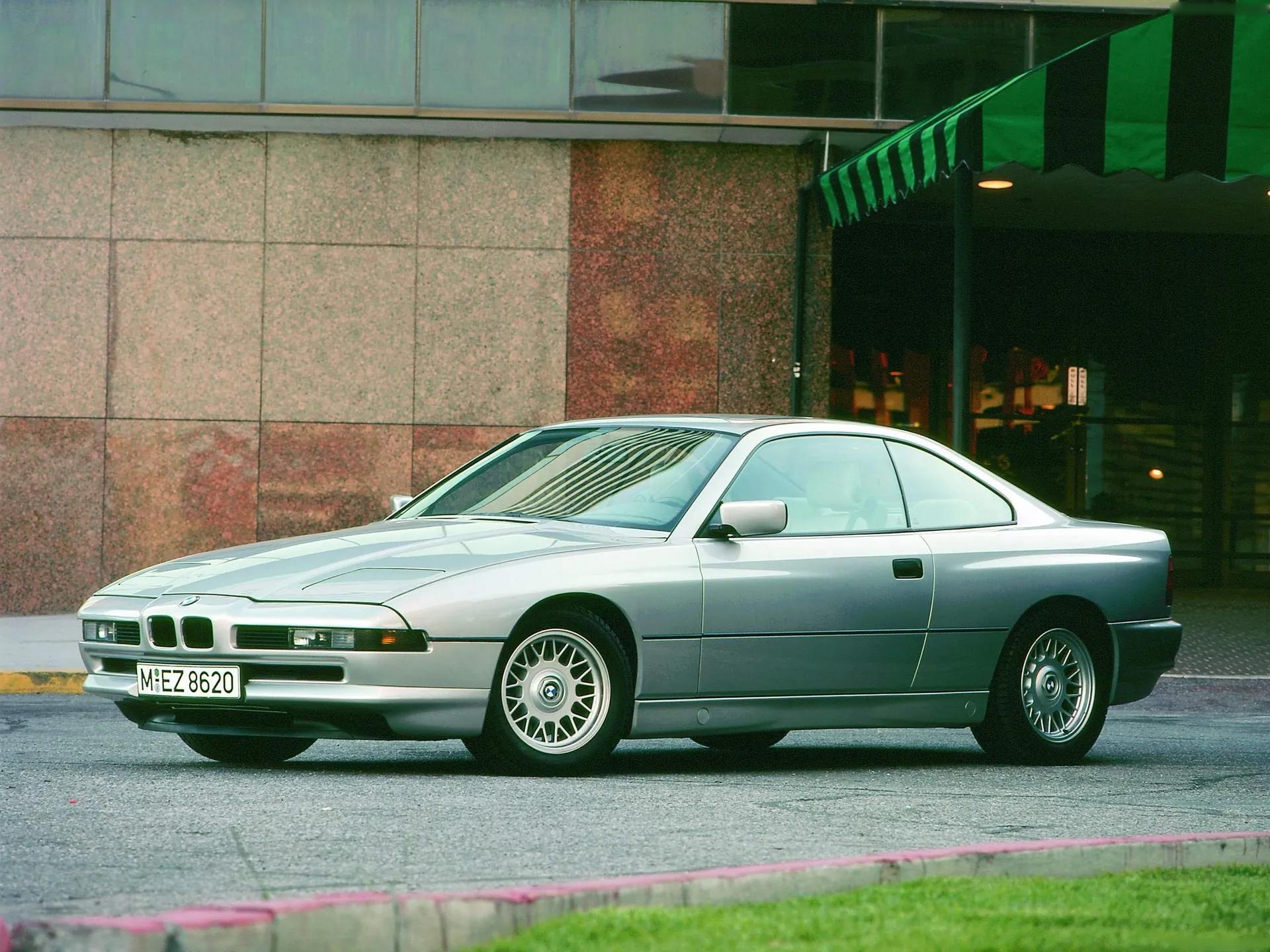 BMW 8 Series (1989)
