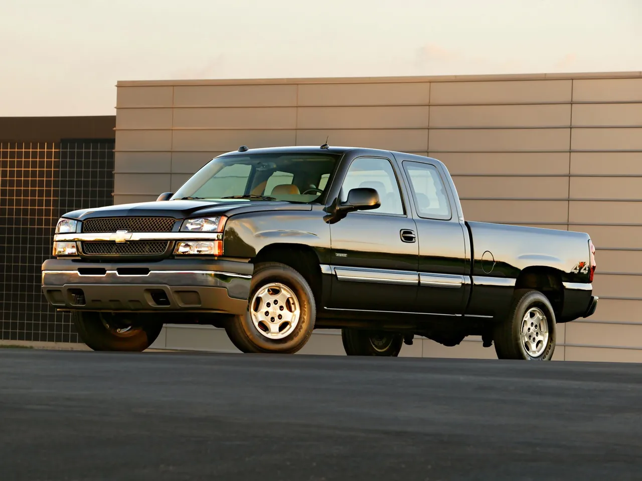 Chevrolet Silverado Hybrid (2005)