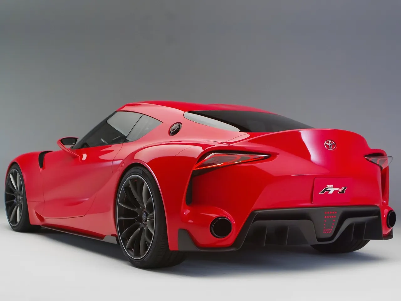 Toyota FT-1 Concept (2014) – zadní tříčtvrteční pohled