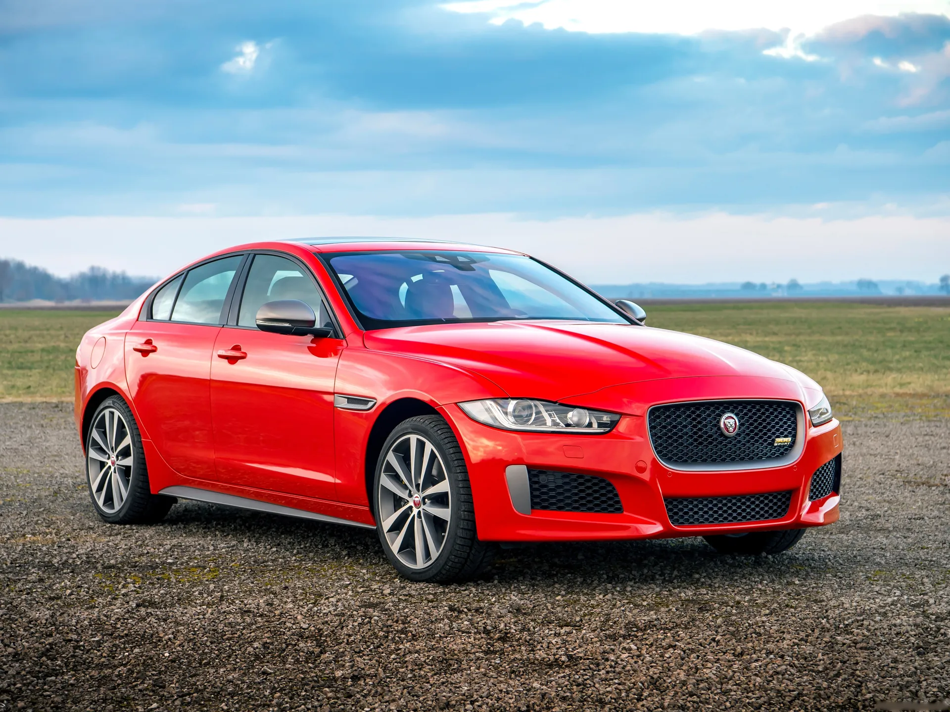 Jaguar XE 300 Sport (2019)