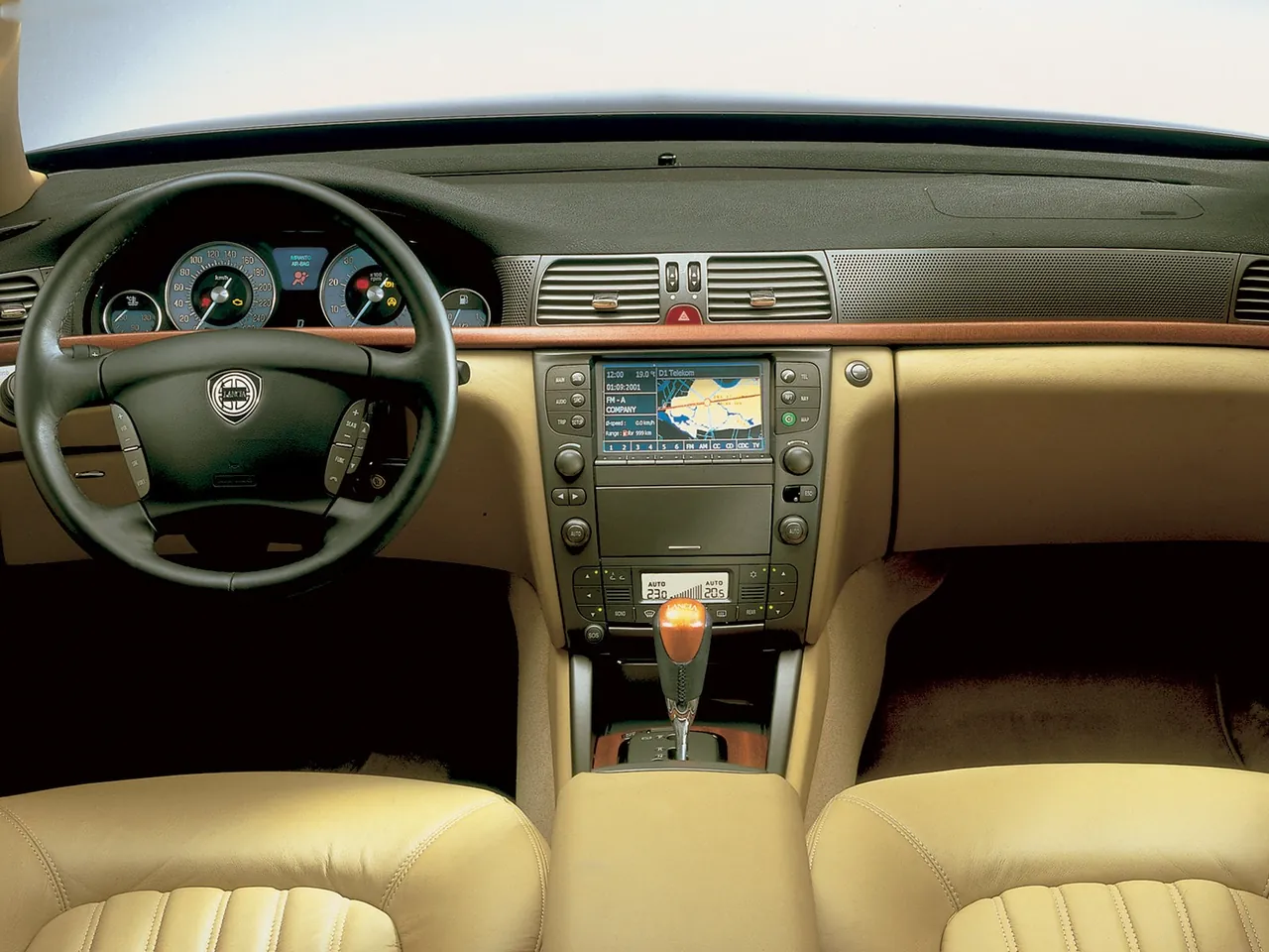 Lancia Thesis (2002) – interiér