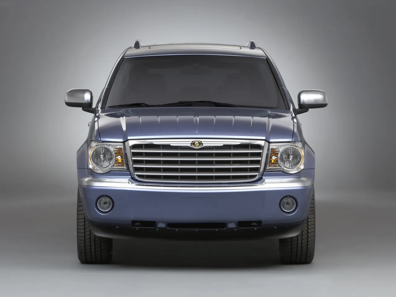 Chrysler Aspen (2007) – zepředu