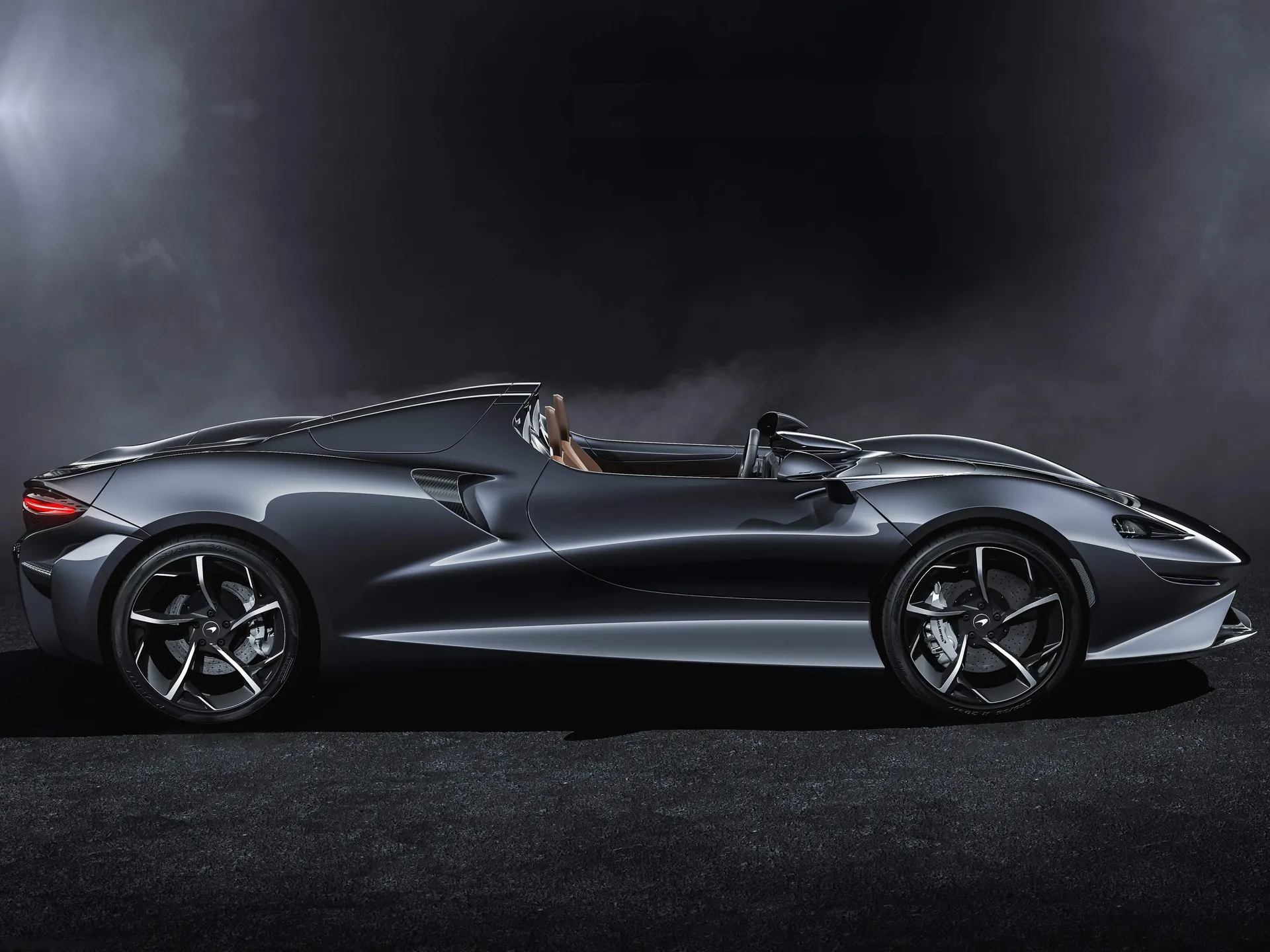 McLaren Elva (2021) – boční profil