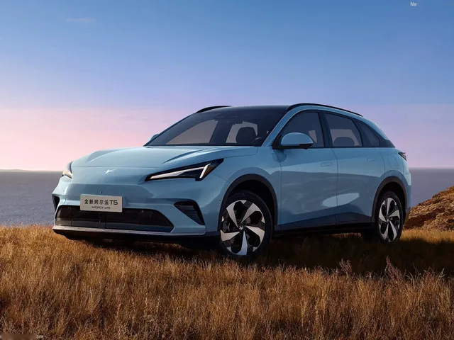 BAIC ArcFox Alpha T5 (2026)