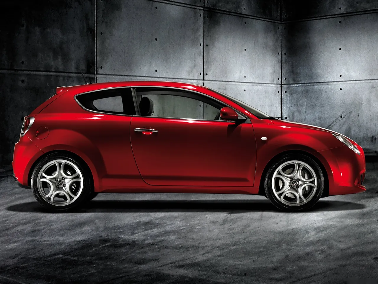 Alfa Romeo Mi.To (2009) - Side Profile