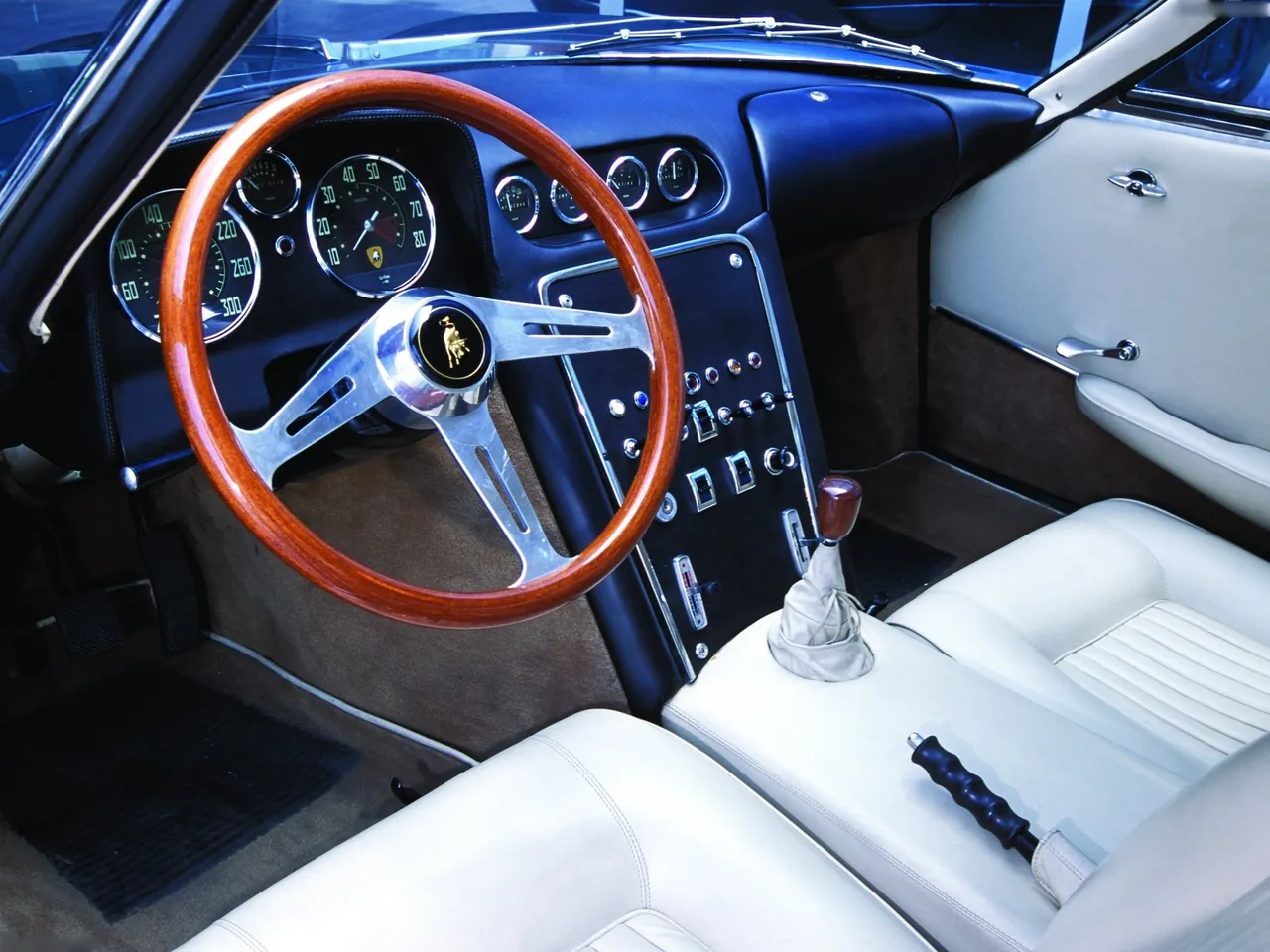 Lamborghini 350 GTV (1963) – interiér