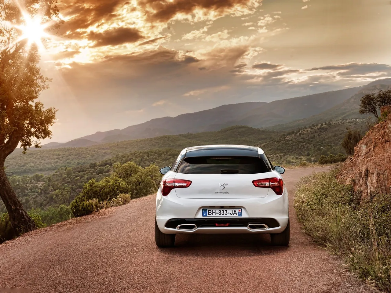Citroen DS5 (2012) – zezadu