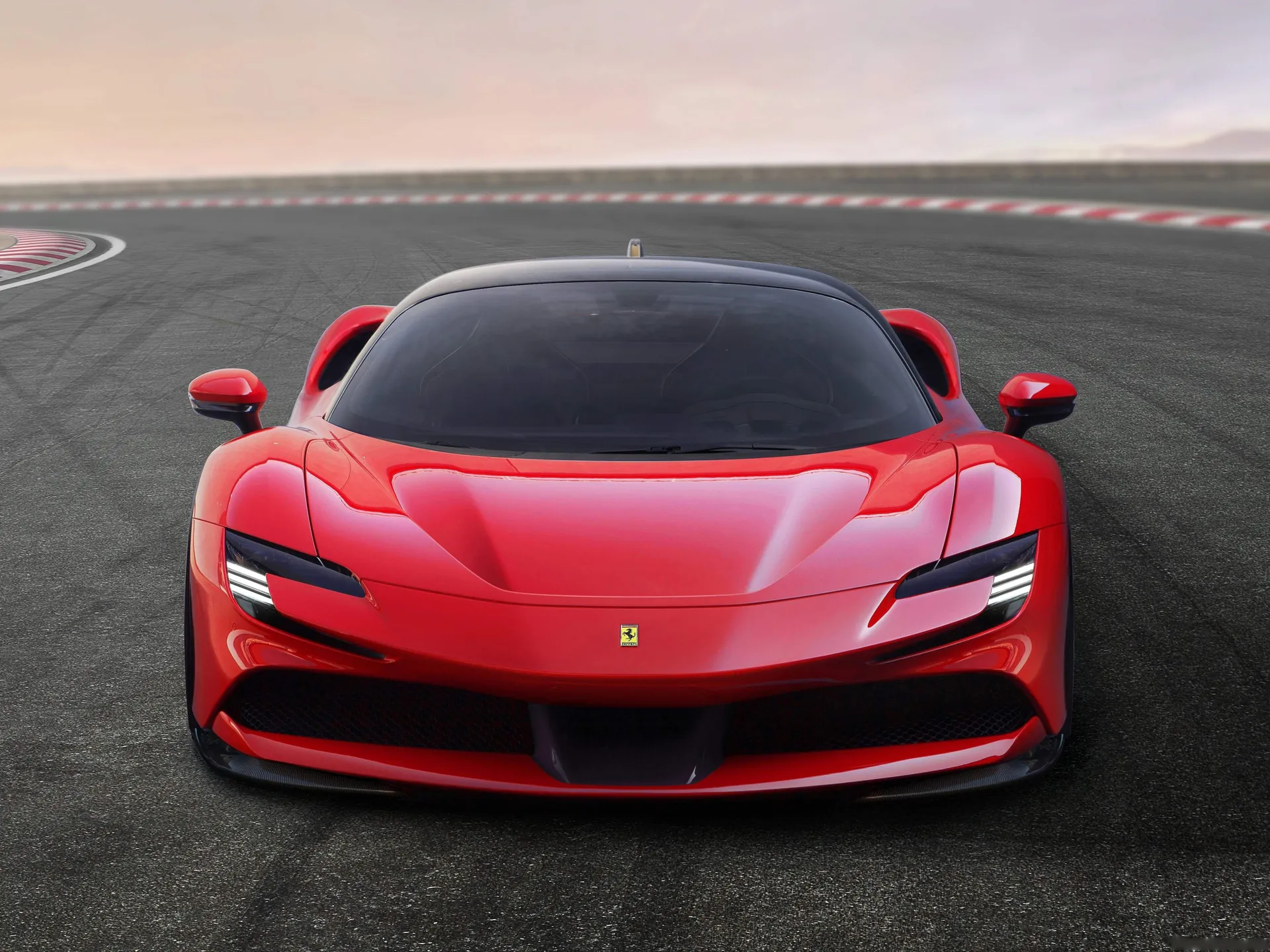 Ferrari SF90 Stradale (2020) – zepředu
