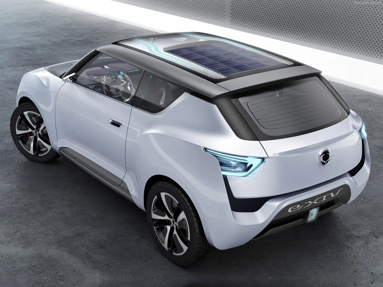 SsangYong e-XIV Concept (2012) – zadní tříčtvrteční pohled