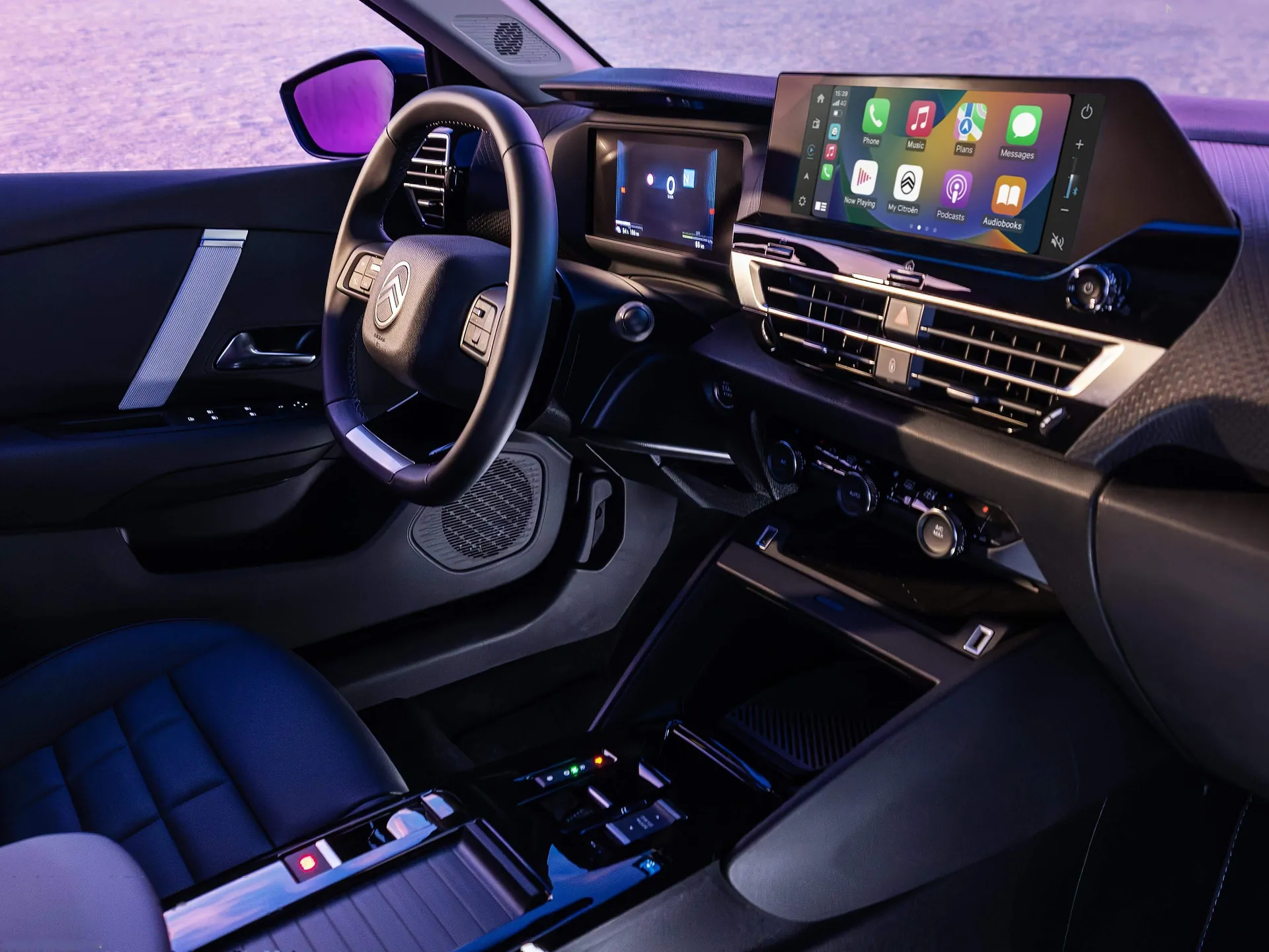 Citroen C4 X (2025) – interiér