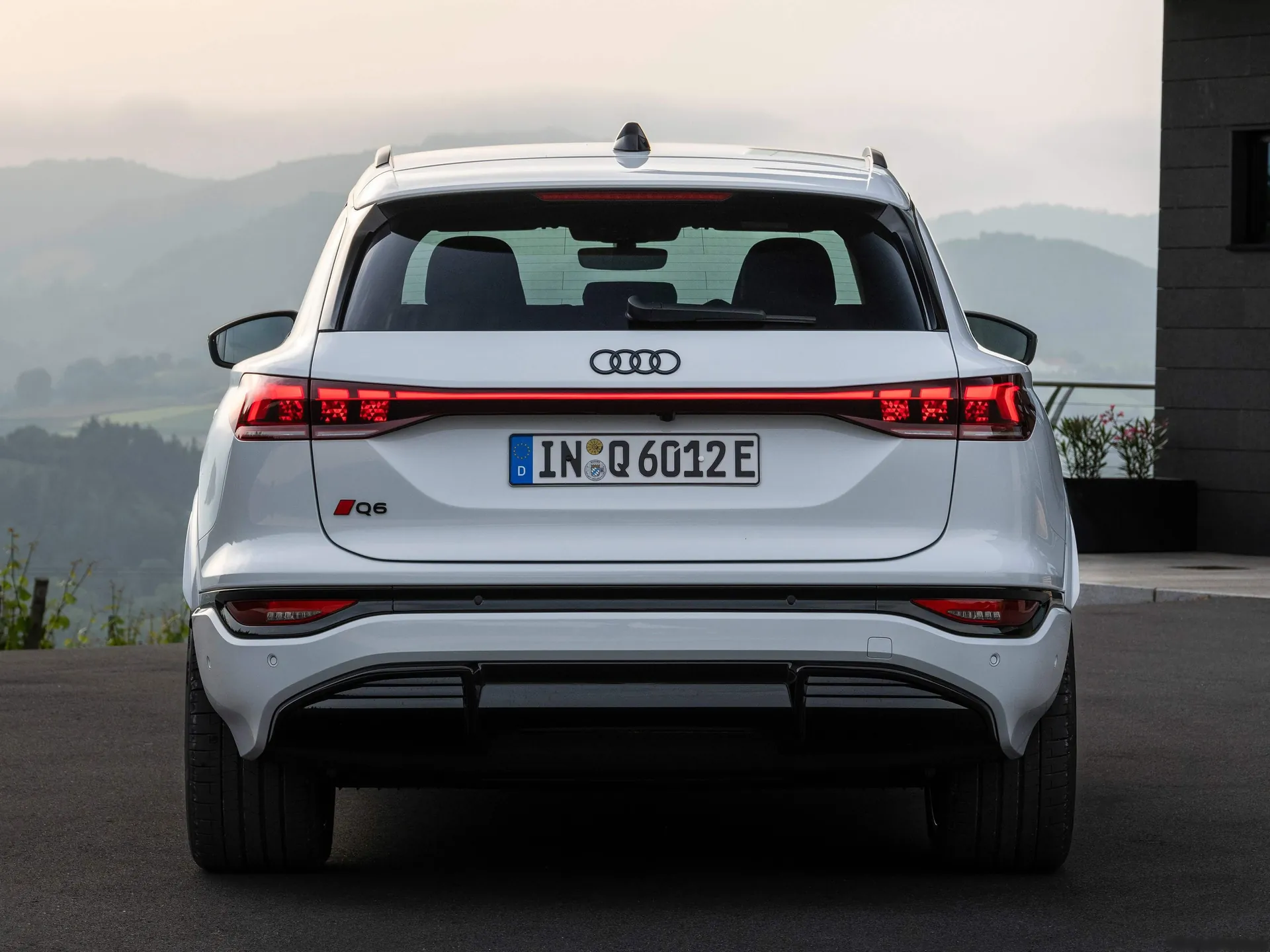 Audi Q6 e-tron quattro (2025) – zezadu