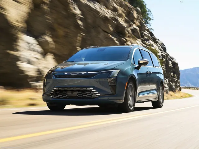 Chrysler Pacifica (2027)