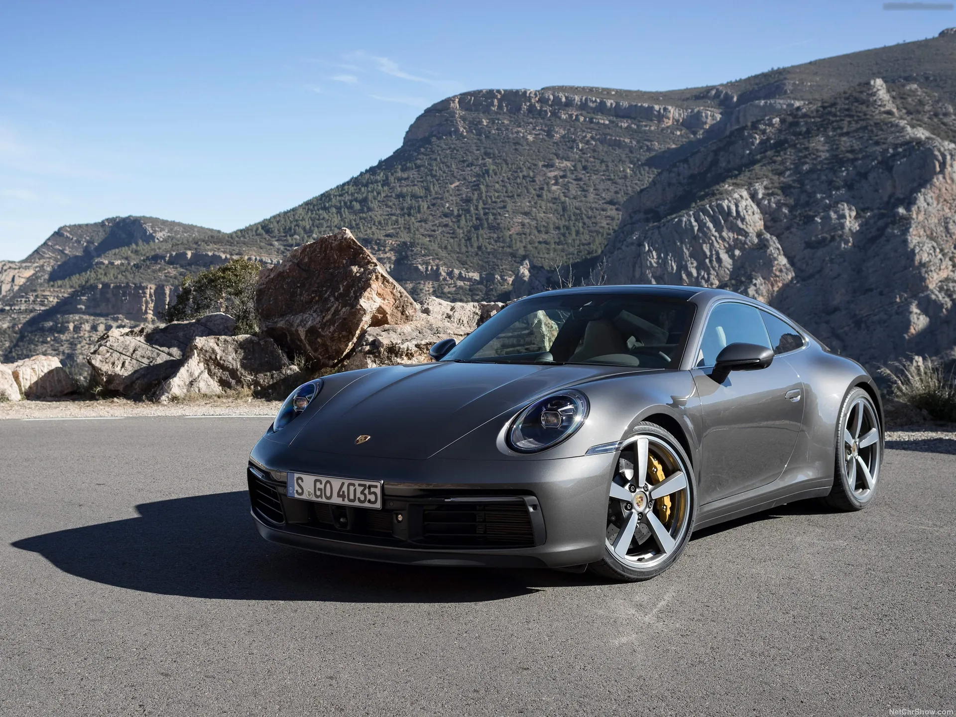 Porsche 911 Carrera S (2019)