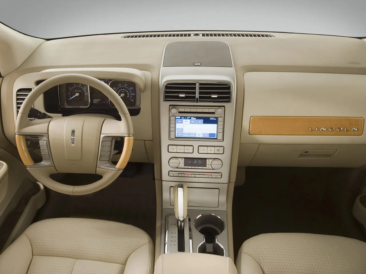 Lincoln MKX (2007) – interiér