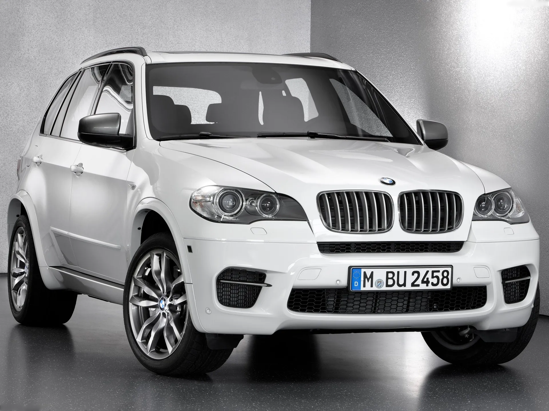 BMW X5 M50d (2013)