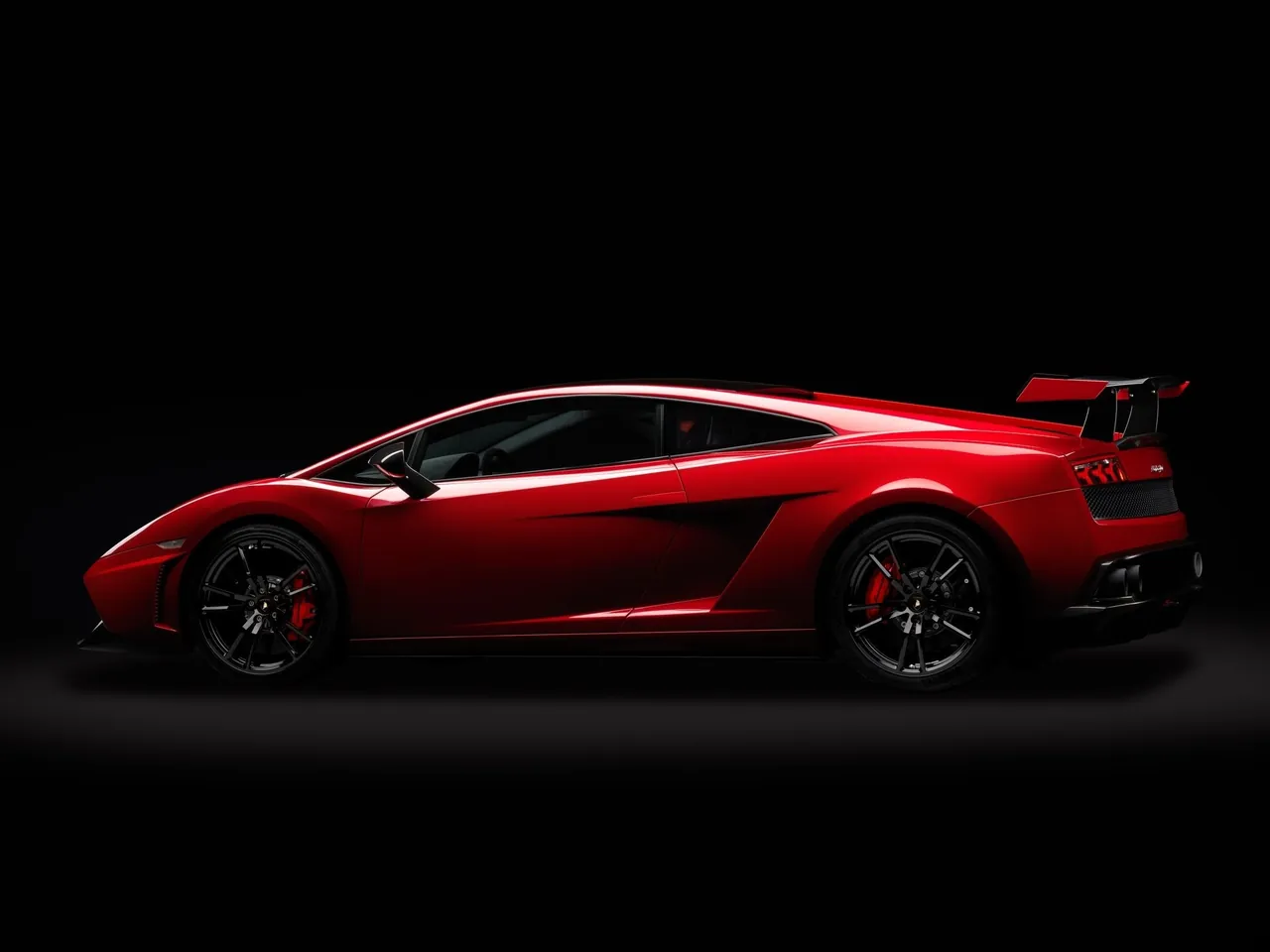 Lamborghini Gallardo LP570-4 Super Trofeo Stradale (2012) – boční profil