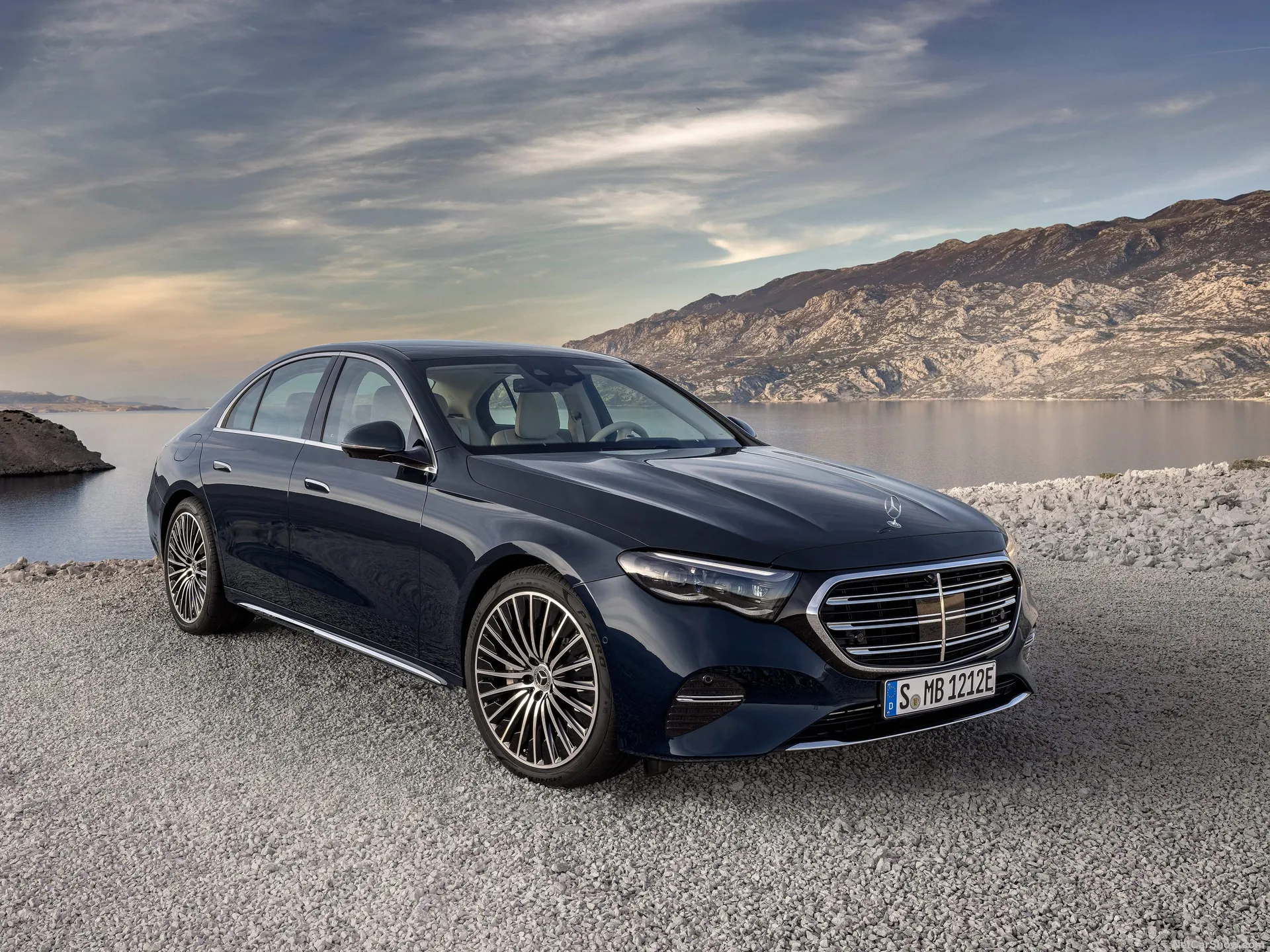 Mercedes-Benz E-Class (2024)