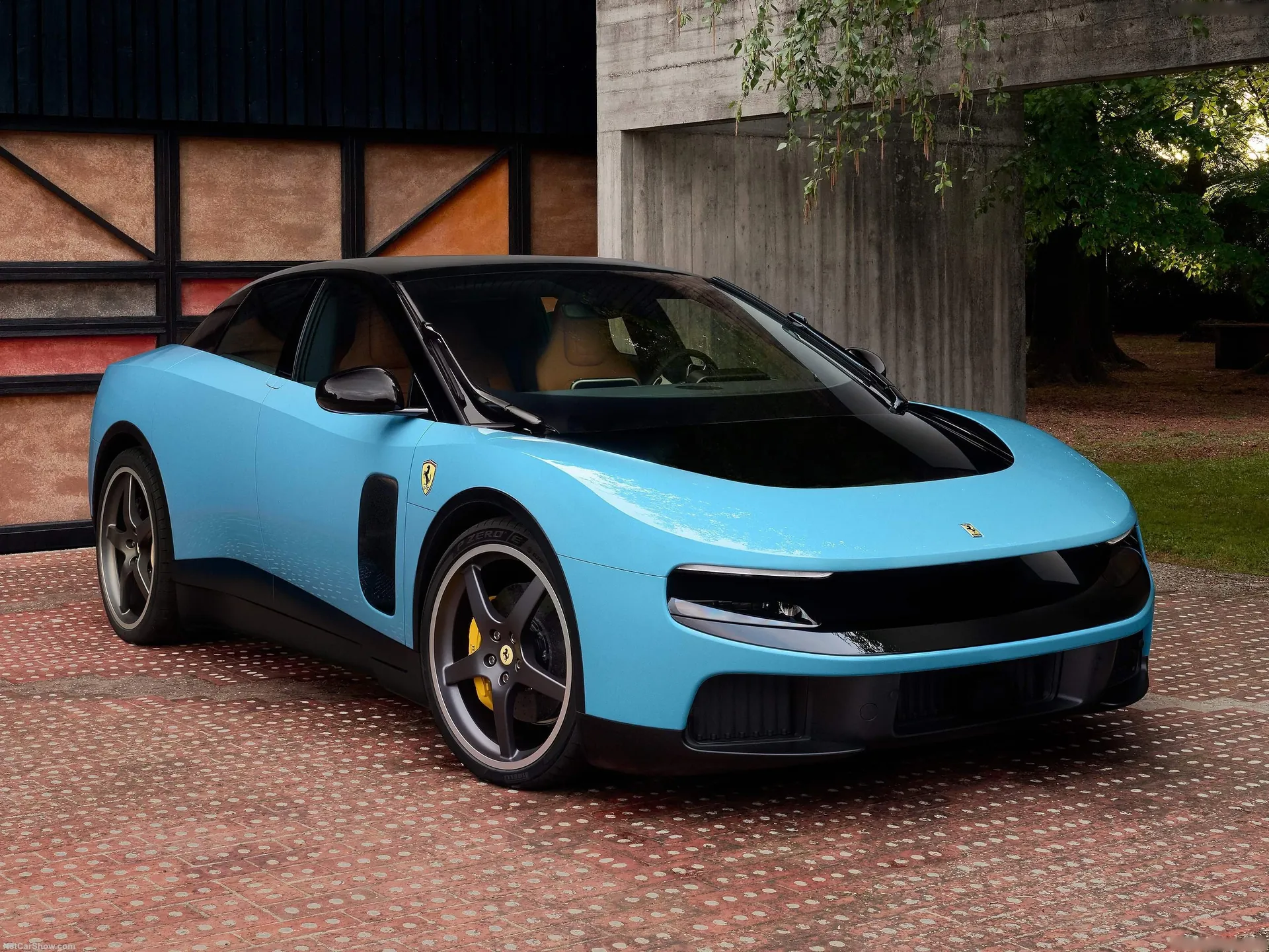 Ferrari Luce (2027)