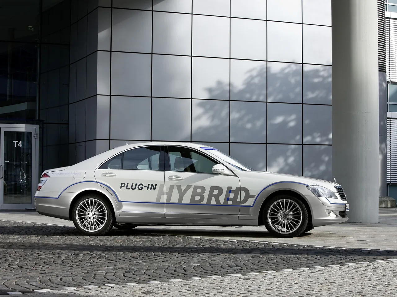 Mercedes-Benz S500 Plug-in Hybrid Concept (2009) - Side Profile