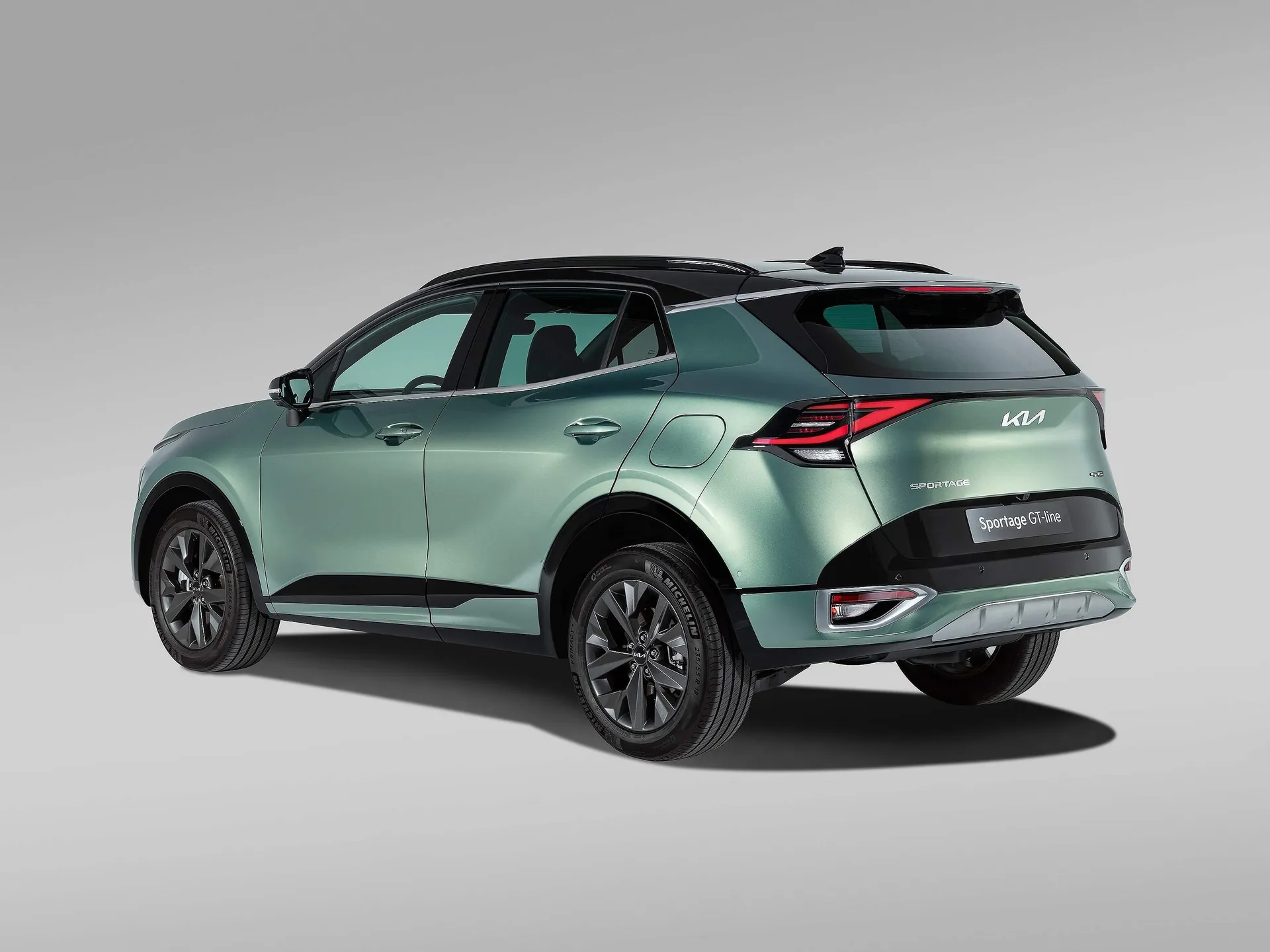 Kia Sportage [EU] (2022) – zadní tříčtvrteční pohled