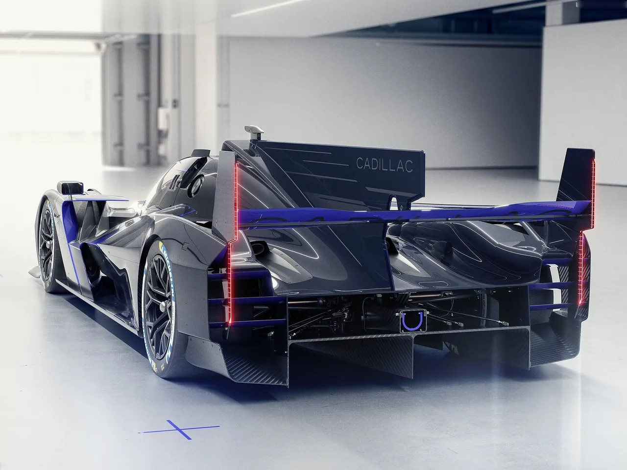 Cadillac V-One Concept (2026) – zadní tříčtvrteční pohled