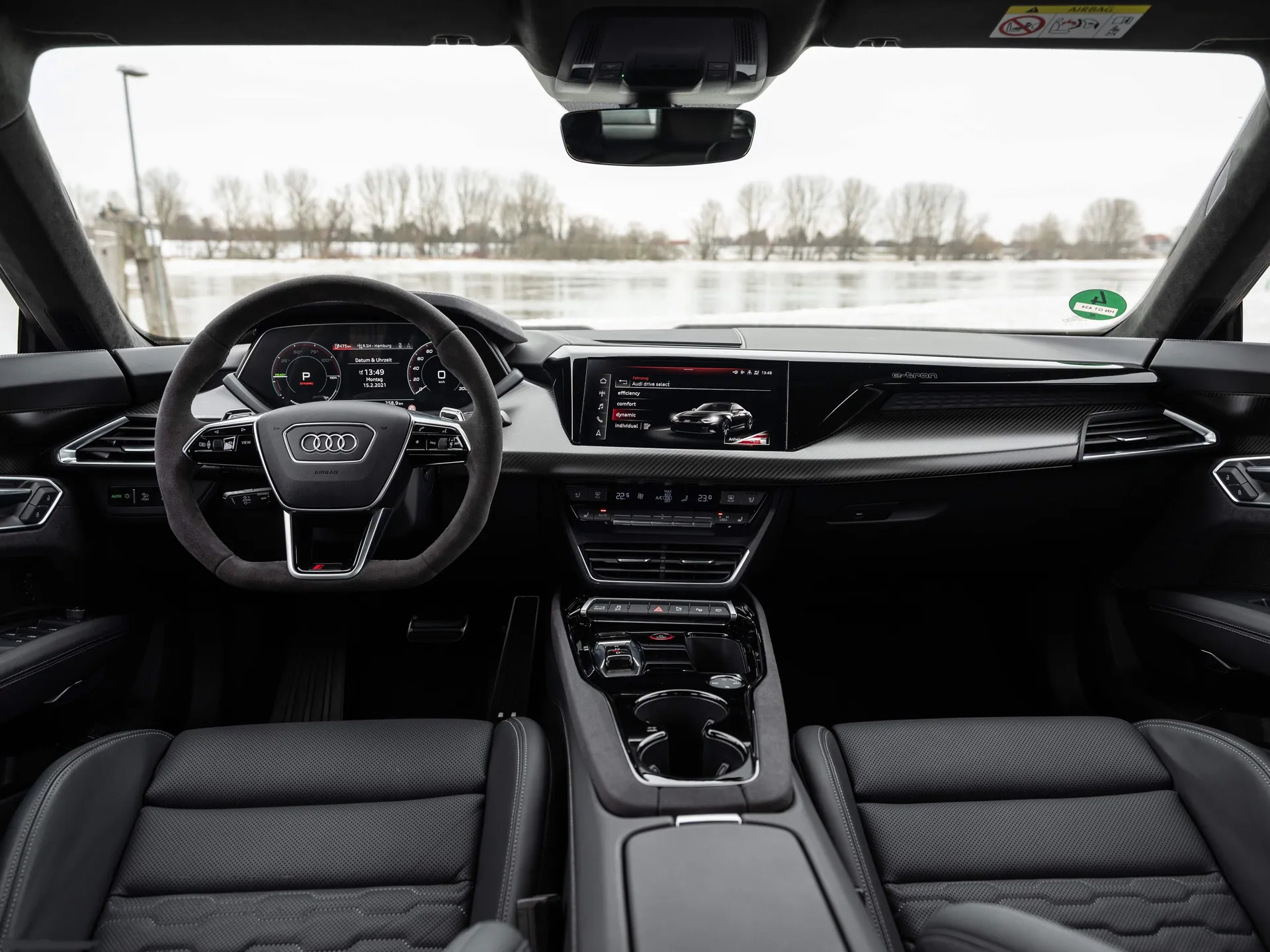 Audi RS e-tron GT (2022) – interiér
