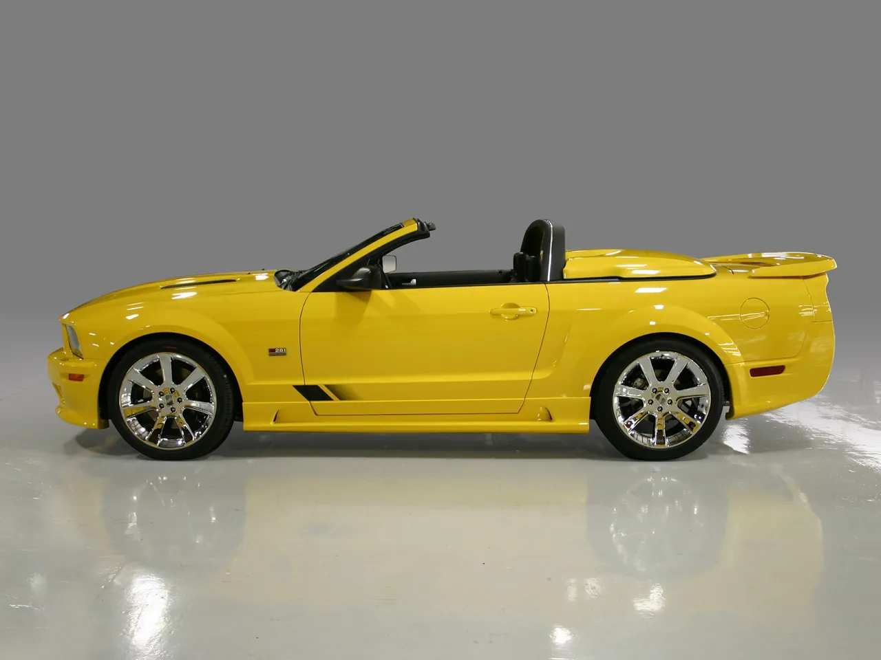 Saleen Ford Mustang S281 Speedster (2006)