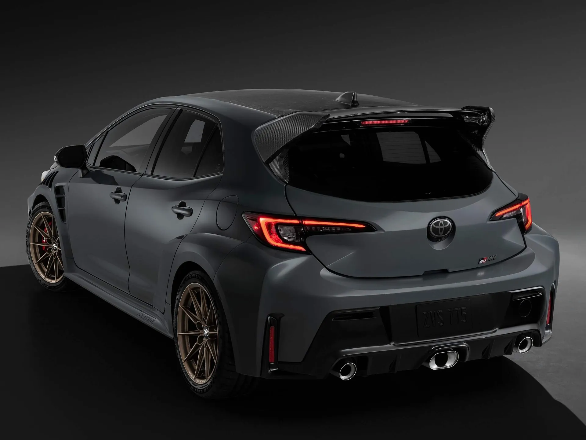 Toyota GRMN Corolla (2026) – zadní tříčtvrteční pohled