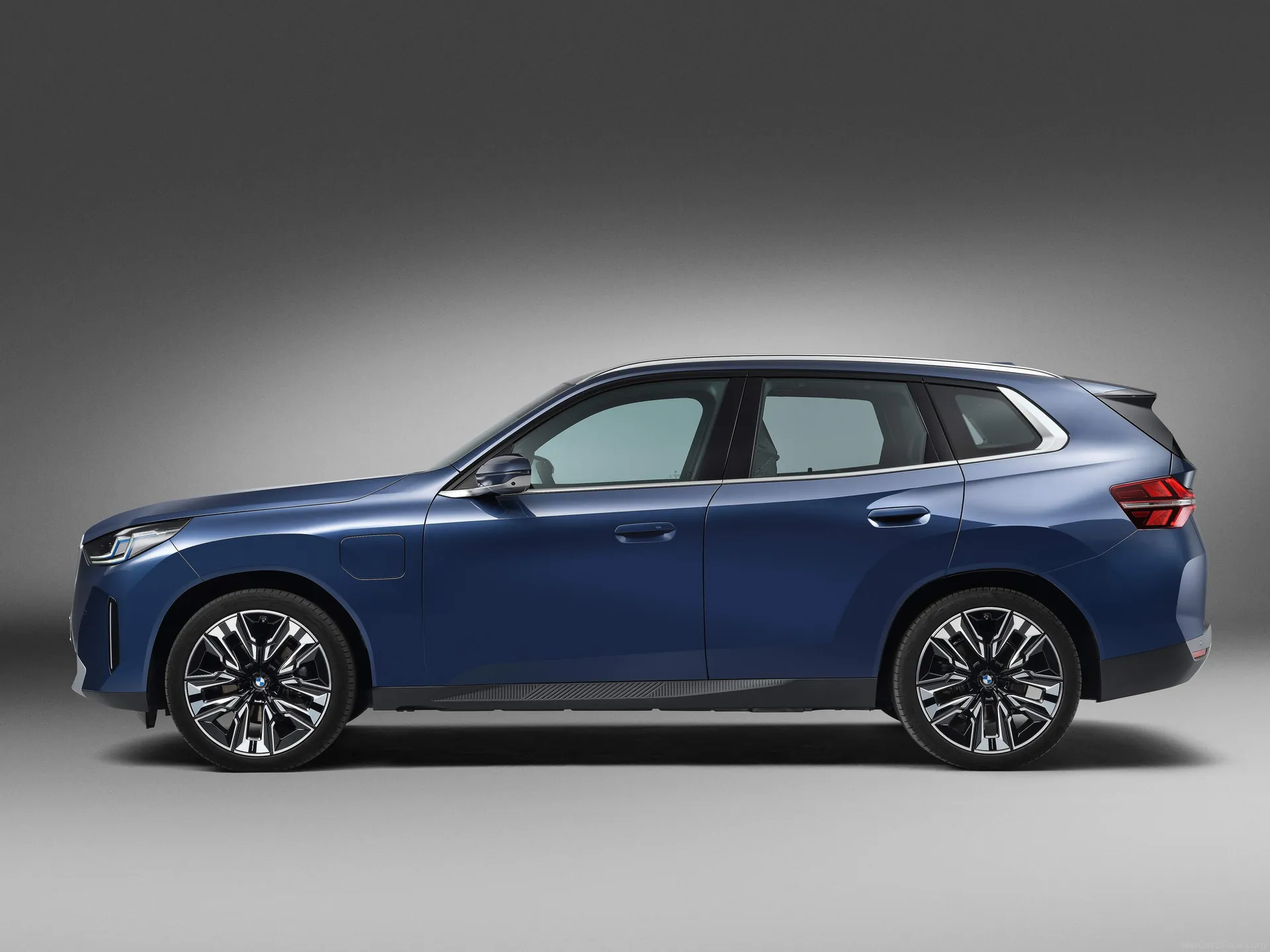 BMW X3 (2025) – boční profil