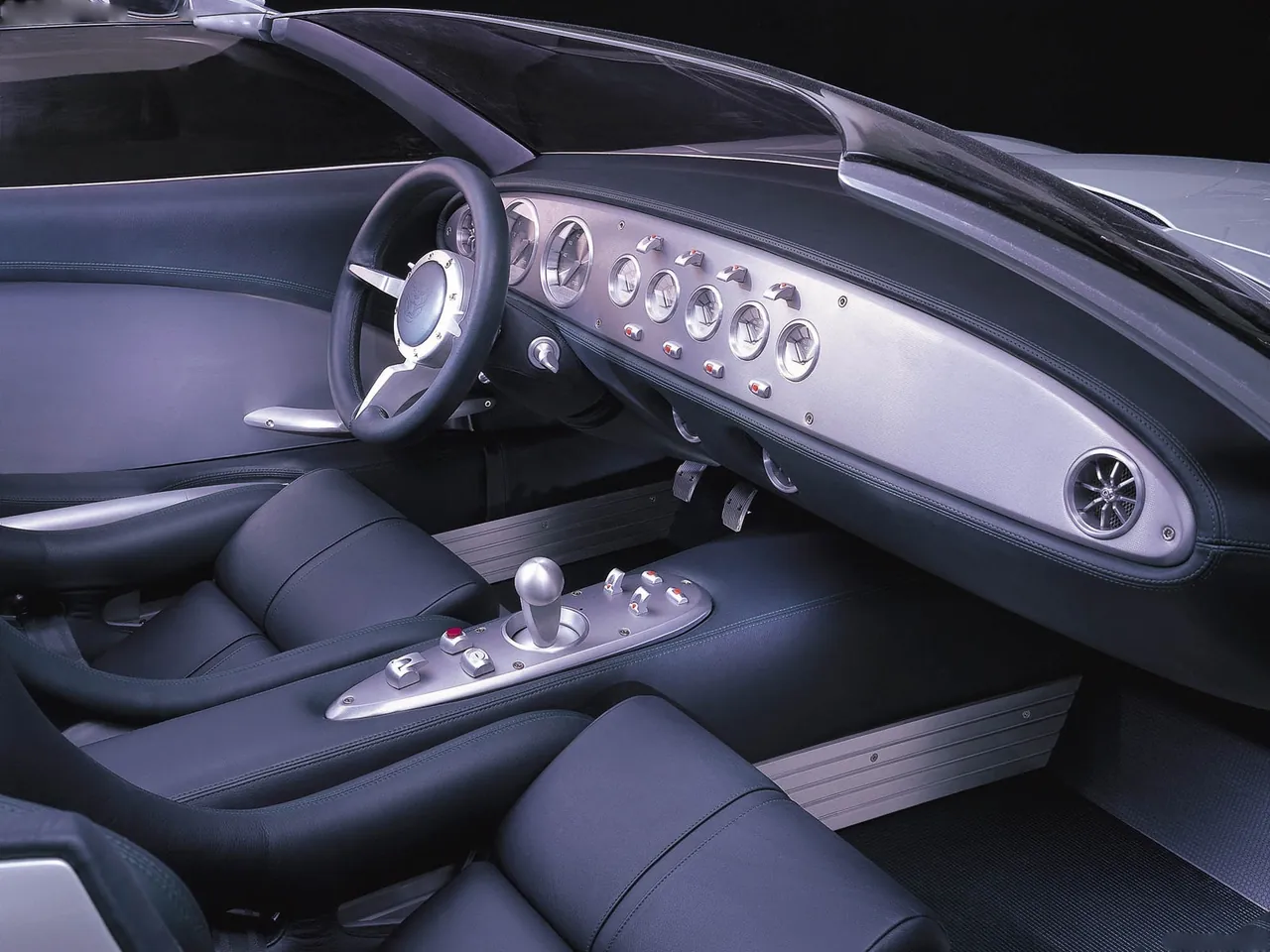 Jaguar F-Type Concept (2000) – interiér