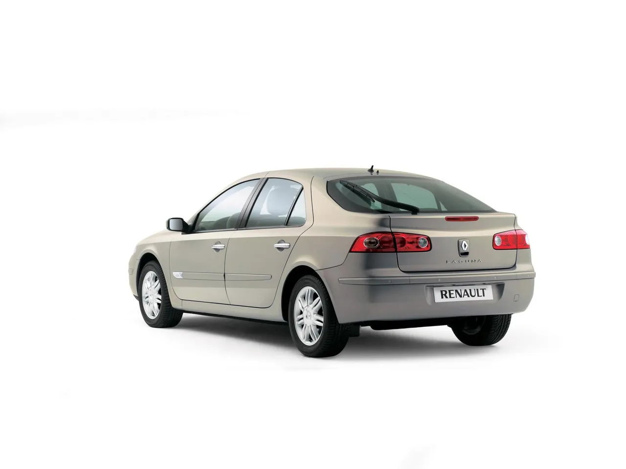 Renault Laguna (2005) – zadní tříčtvrteční pohled