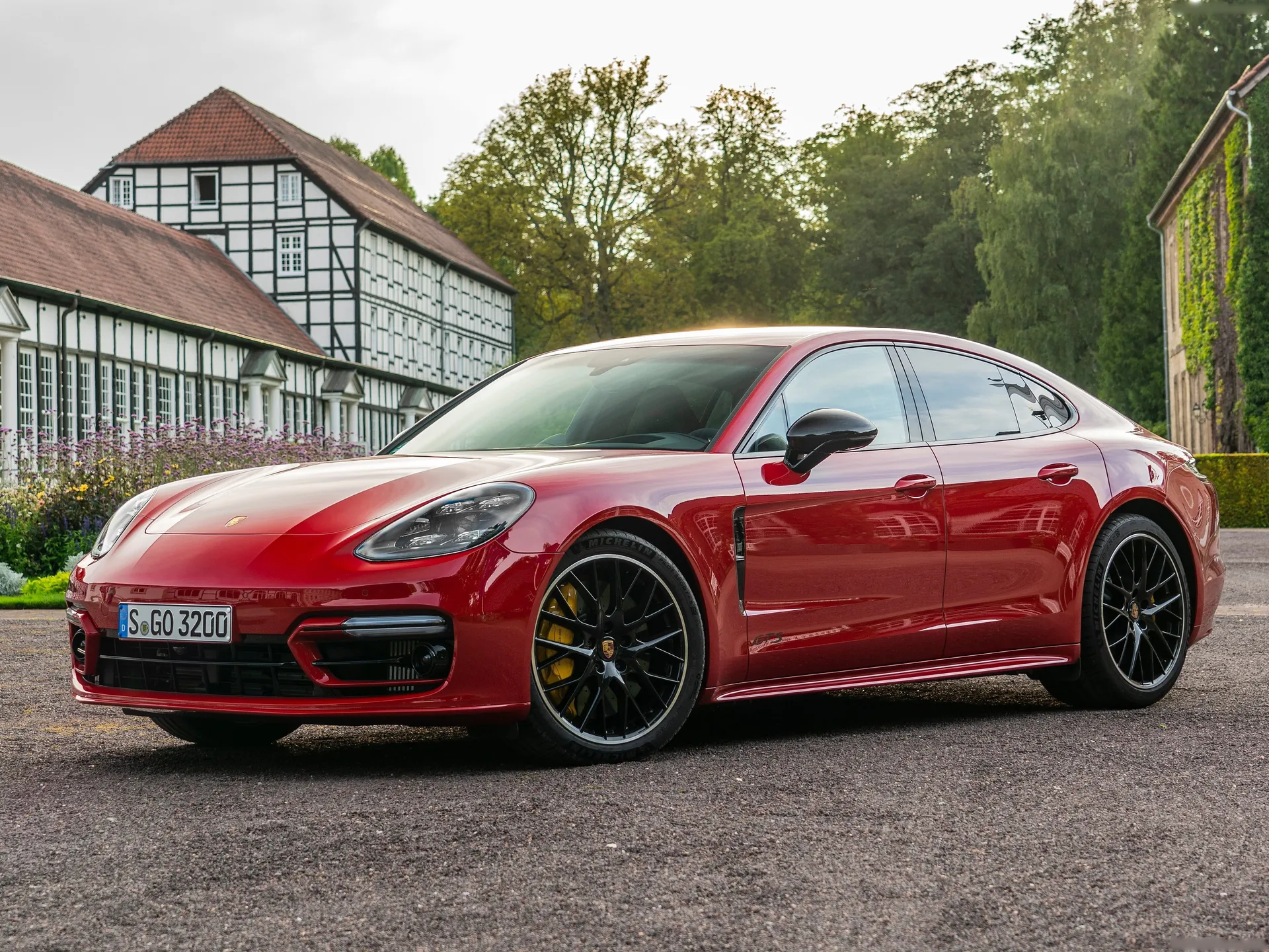 Porsche Panamera GTS (2021)