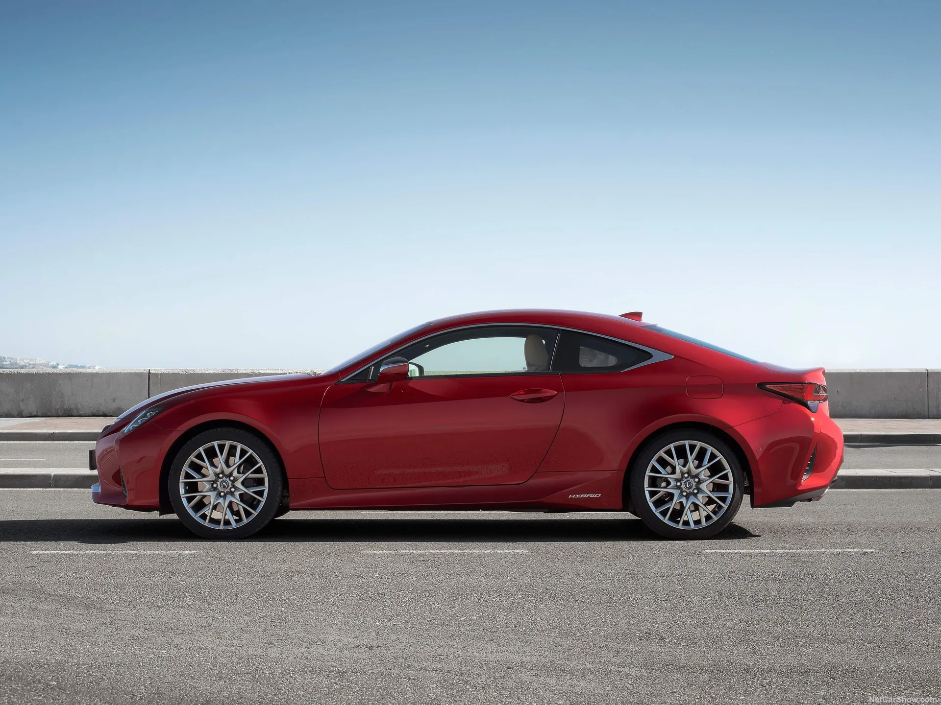 Lexus RC (2019) – boční profil
