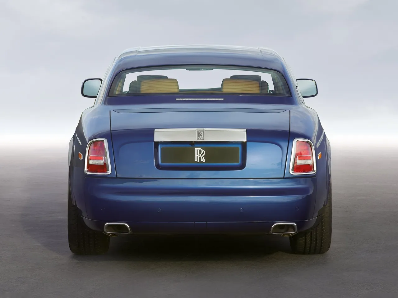 Rolls-Royce Phantom Coupe (2013) – zezadu