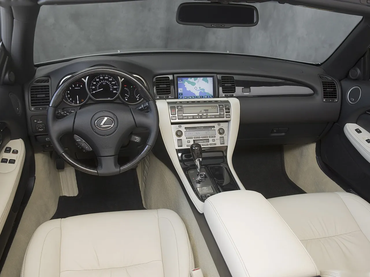 Lexus SC430 Pebble Beach Edition (2009) – interiér