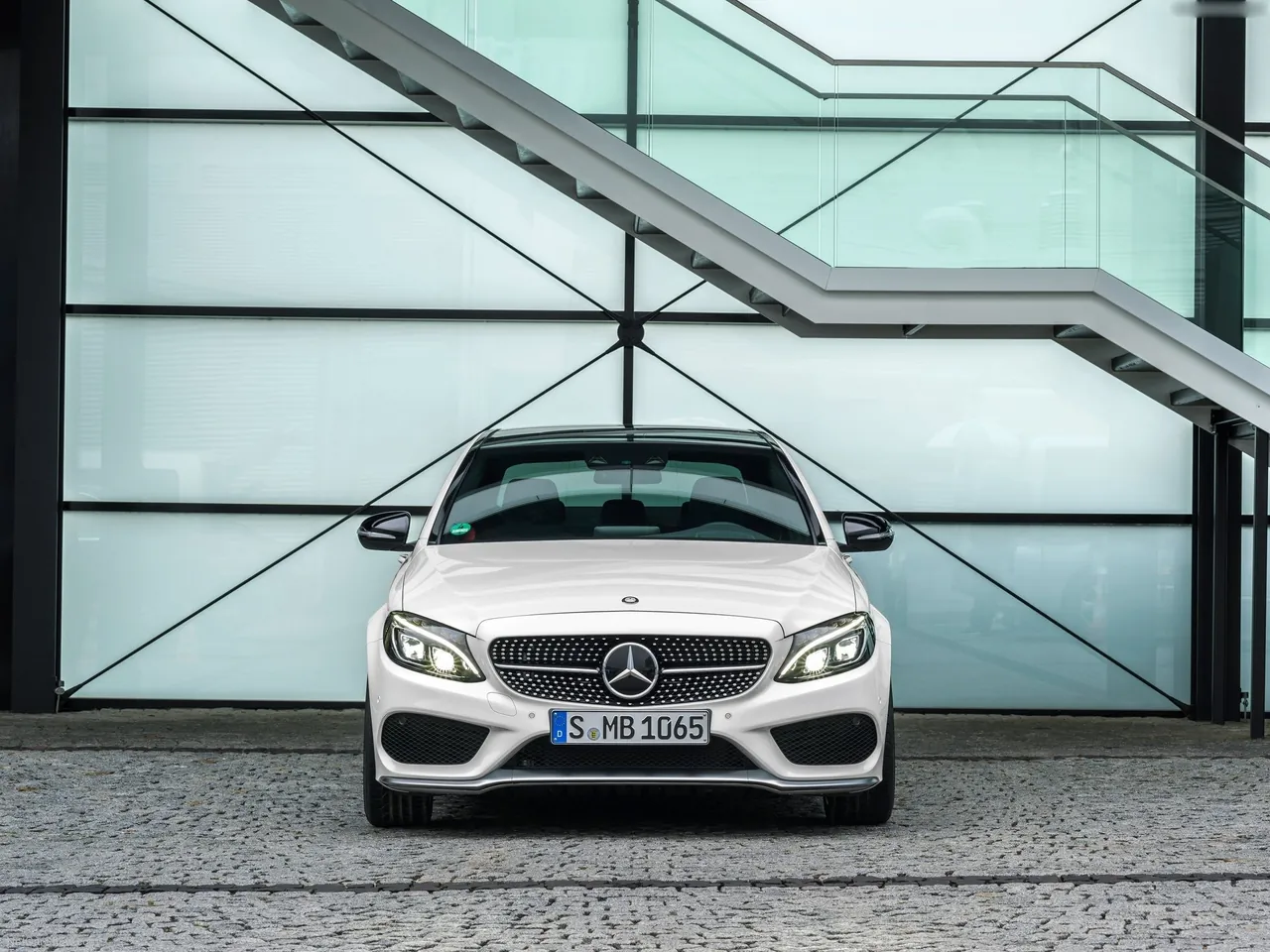 Mercedes-Benz C450 AMG 4Matic (2016) - Front