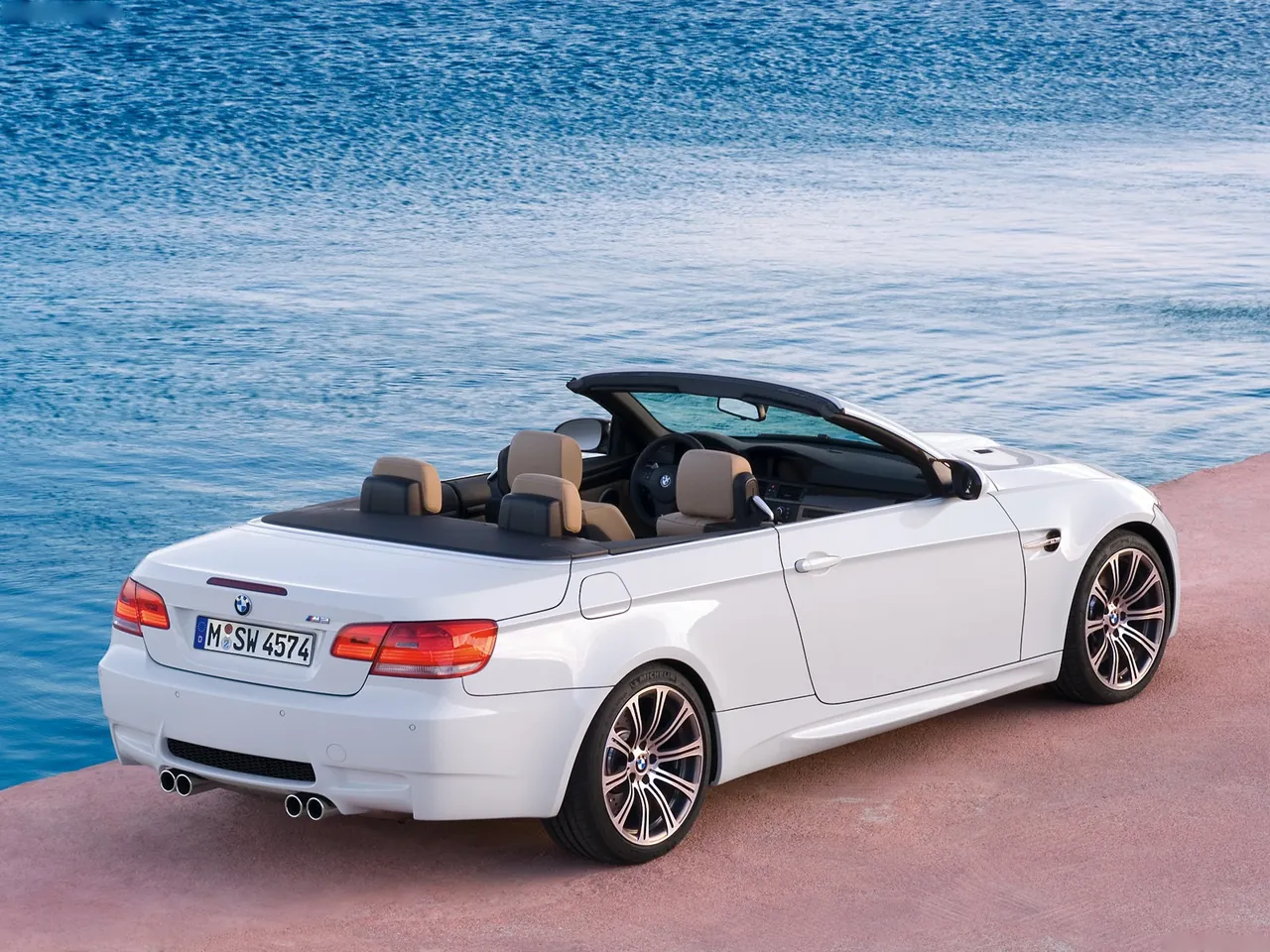 BMW M3 Convertible (2009) – zadní tříčtvrteční pohled