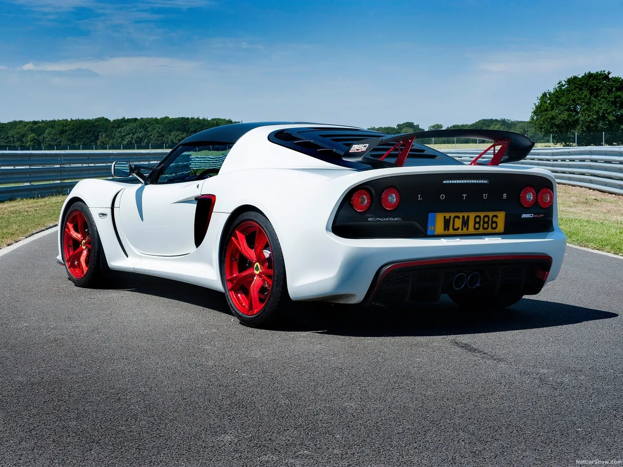 Lotus Exige 360 Cup (2016) – zadní tříčtvrteční pohled
