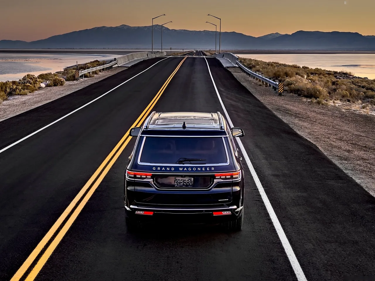 Jeep Grand Wagoneer (2022) – zezadu