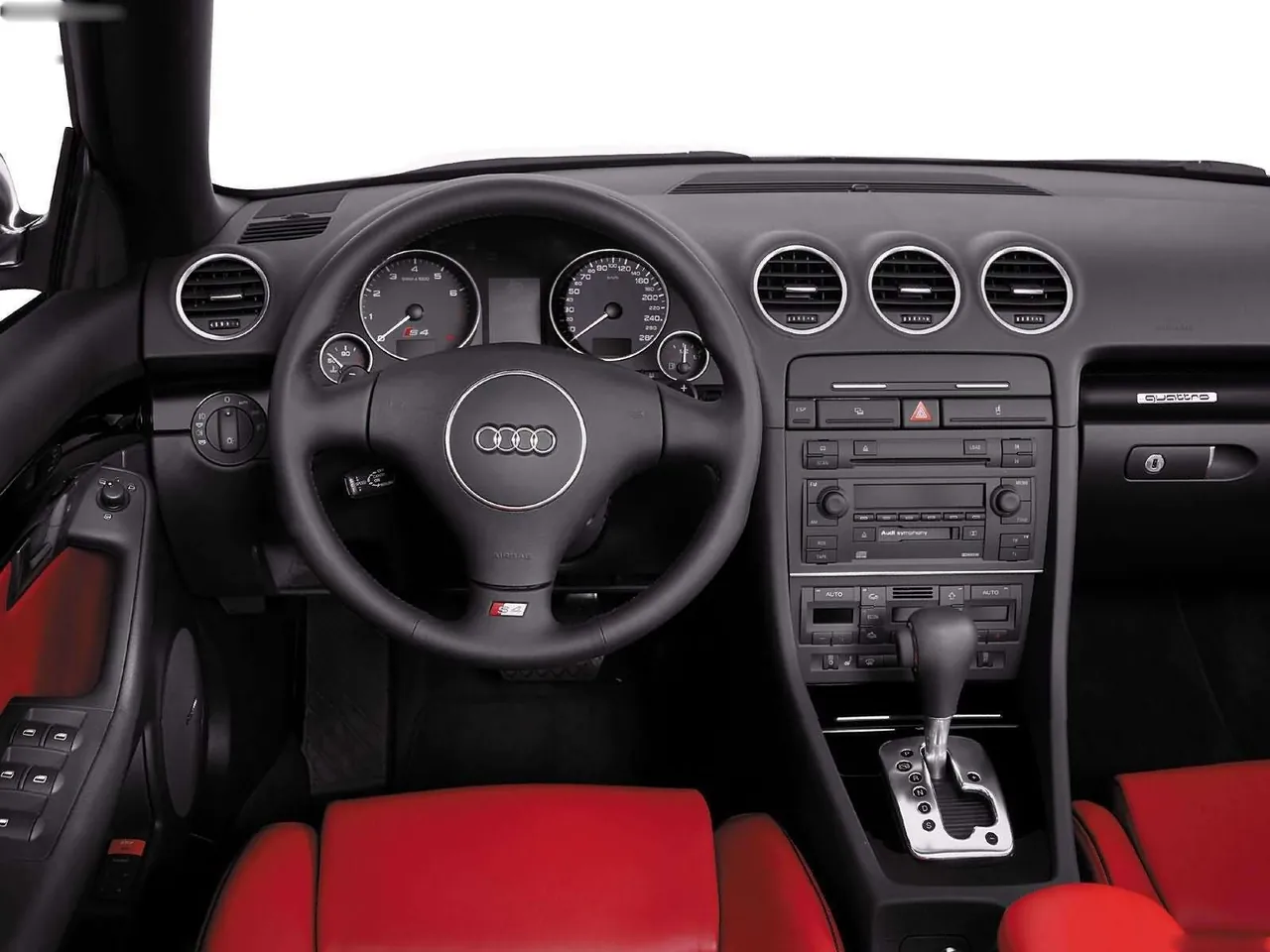 Audi S4 Cabriolet (2004) – interiér